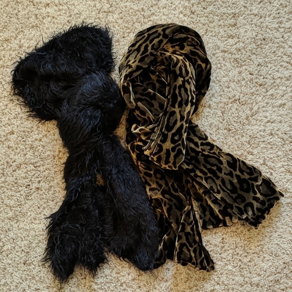 Marks & Spencer Accessories - Bundle of 2 scarves